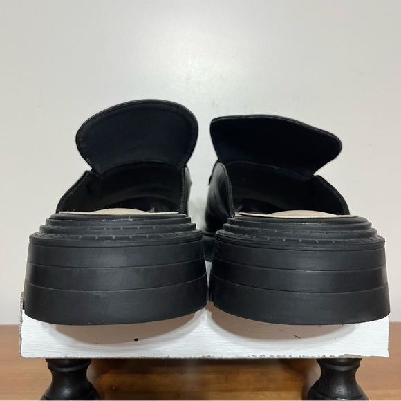 Women’s Lulus Ranae Black Slide On Loafers Black Gold Horsebit Hardware Size 10 - Picture 4 of 9